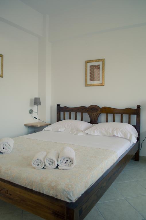 Georgias House Apartment Skyros Room photo